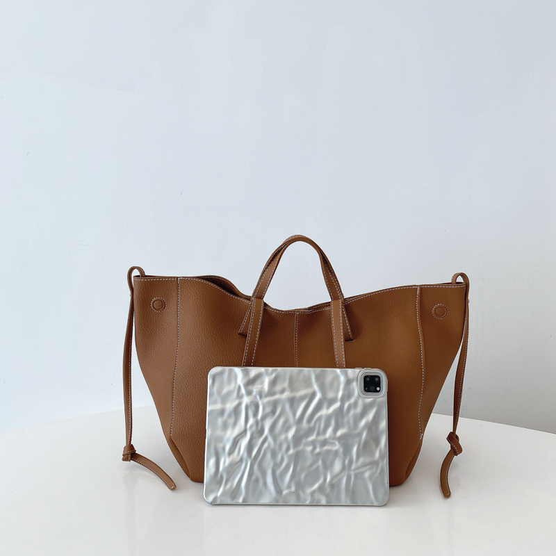 Büyük Kapasiteli Deri Fermuar  - Women Bags In Trend incelemesi ve fiyatı